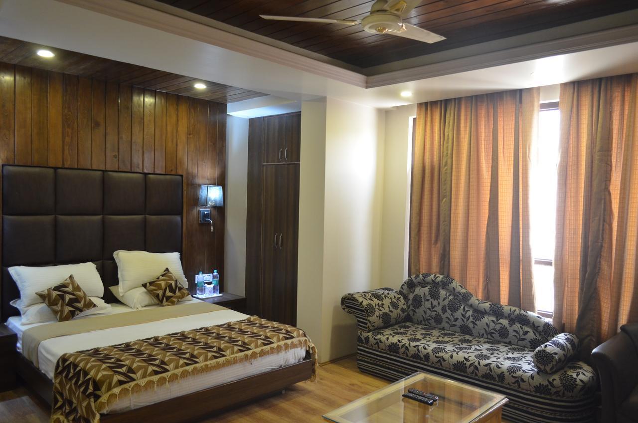 Hotel The Valley View Kashmir Srīnagar Esterno foto