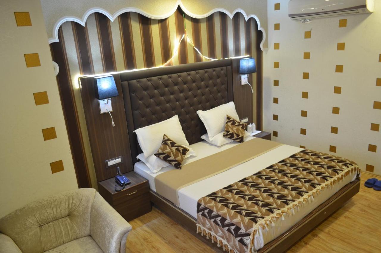Hotel The Valley View Kashmir Srīnagar Esterno foto