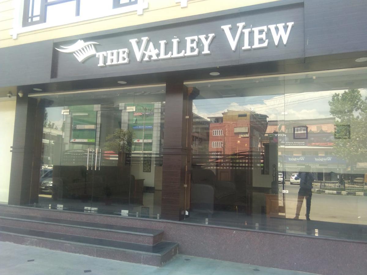 Hotel The Valley View Kashmir Srīnagar Esterno foto